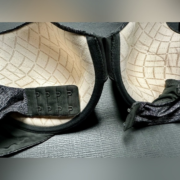 Like New Victoria’s Secret Uplift Semi/demi bra size 36D - Picture 5 of 6